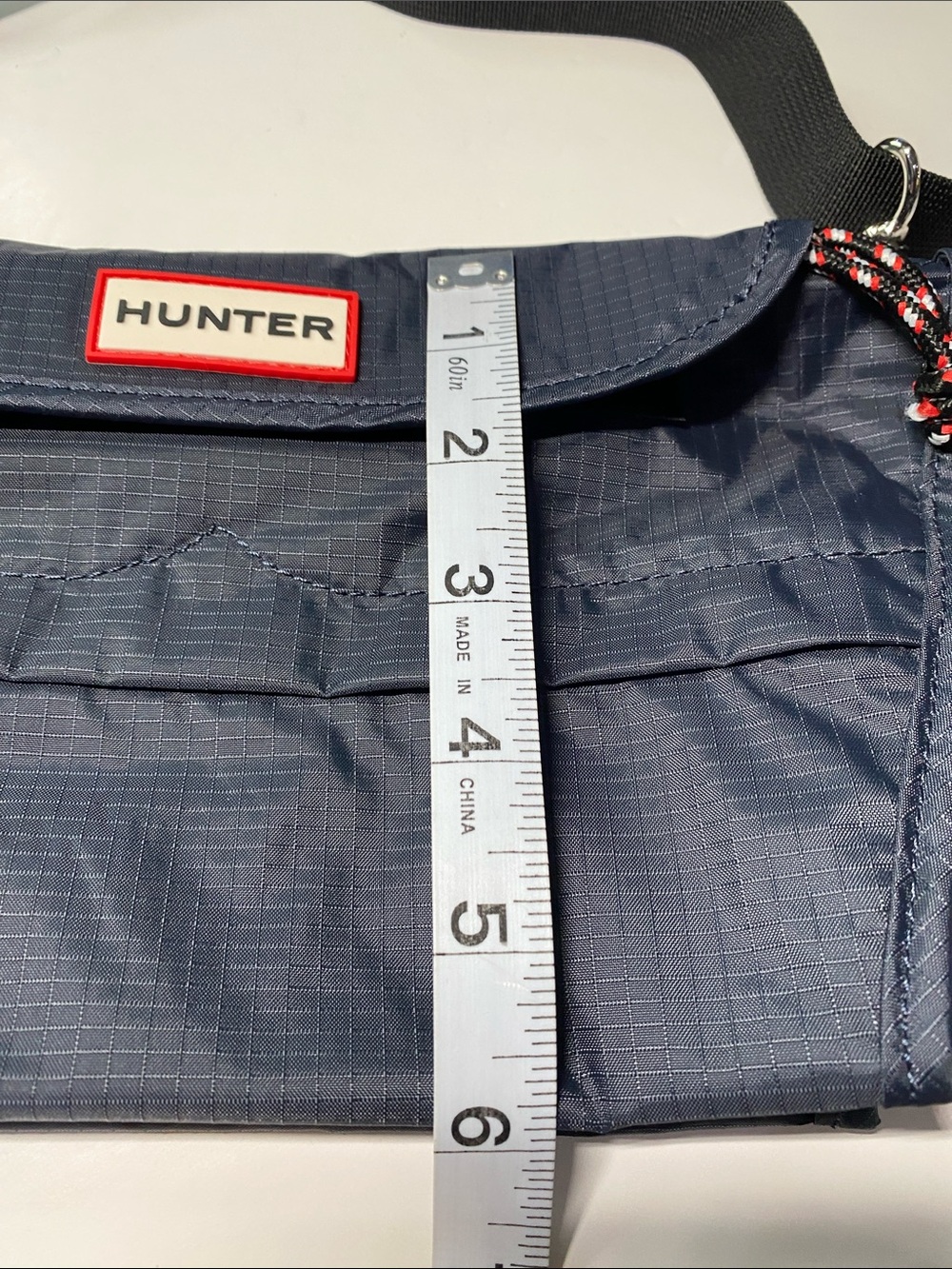 New HUNTER Original Packable Crossbody Navy Nylon Travel Lightweight Vacation - Picture 15 of 17